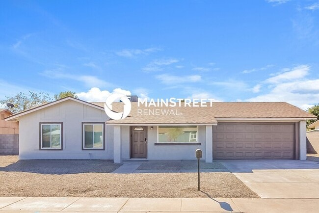Building Photo - 3 Bedroom Pet-Friendly Home in MESA, AZ with Main Street Renewal