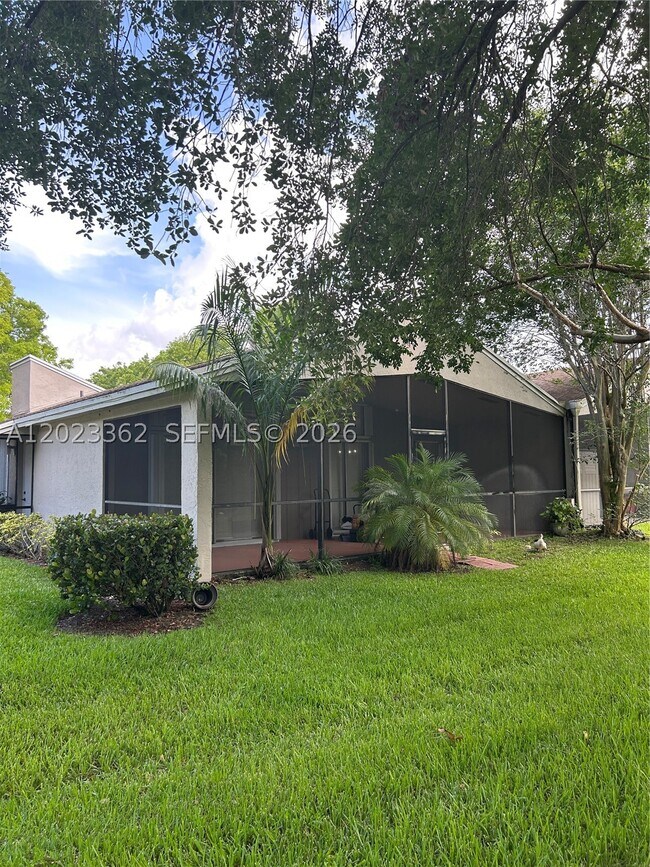 Photo - 578 Woodgate Cir