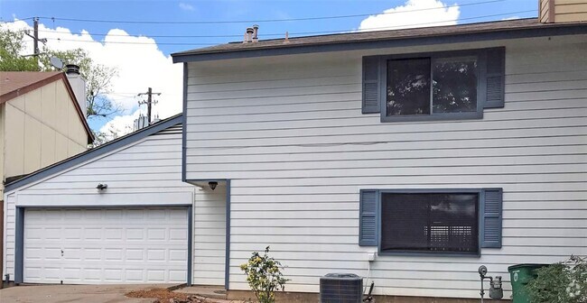 Building Photo - 7903 Parliament Pl Rental