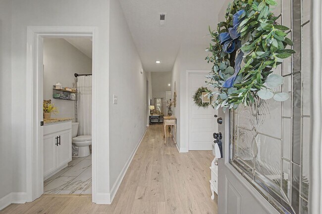 Photo - 1042 Brightwood Ct