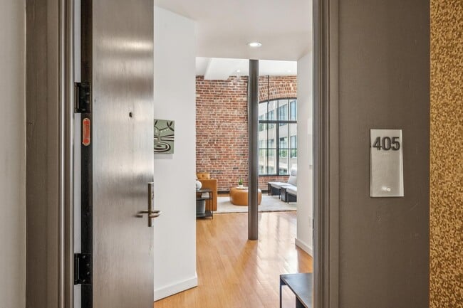 Photo - 16 Jessie St Unit 405