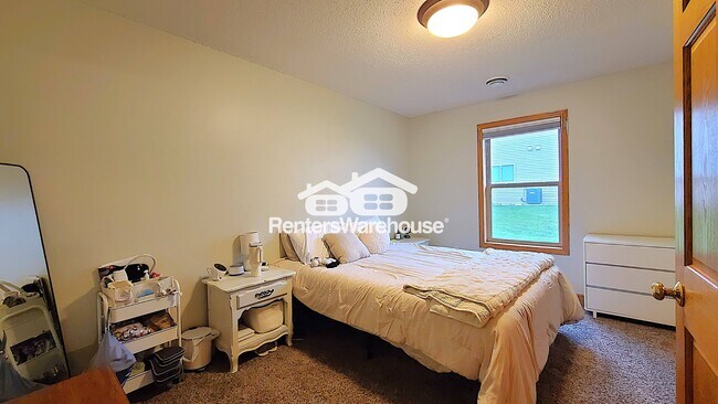 Photo - 280 Cedar St