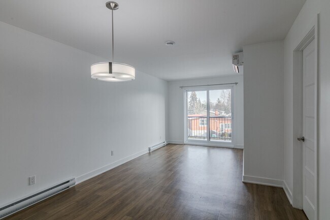 Photo - 1800 Rue Victoria Unité 303