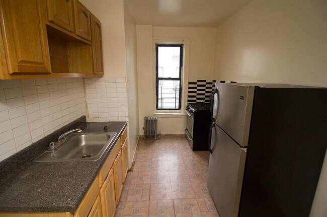 Photo - 740 Empire Blvd Unidad 1A