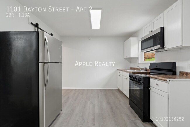 1101 Dayton St Unit 2