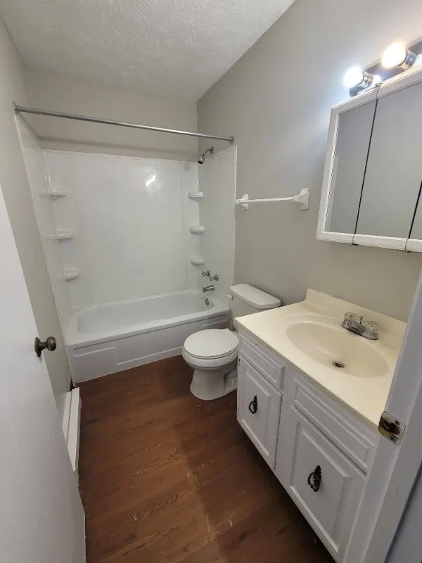 Photo - 327 Pershing Ave NE Unit 327