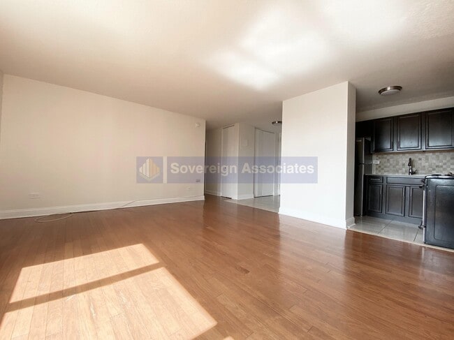 Photo - 3333 Broadway Unit C18K