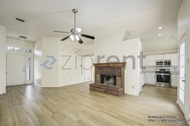 Photo - 1206 Hyde Park Dr