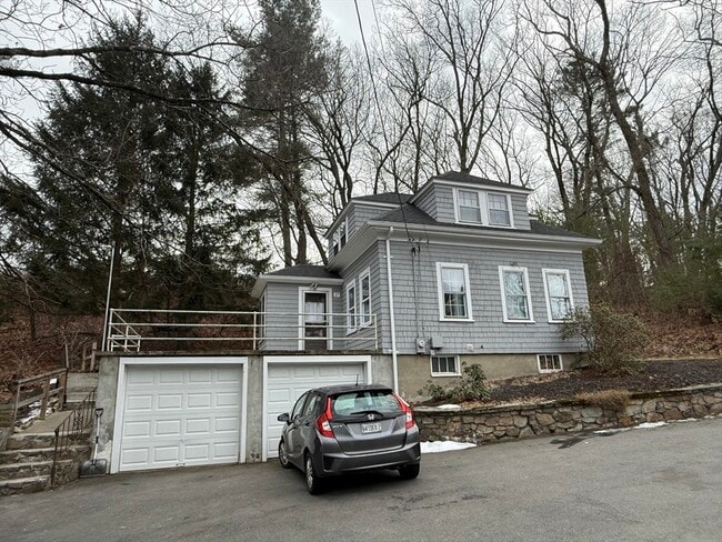 Photo - 27 Breakneck Hill Rd