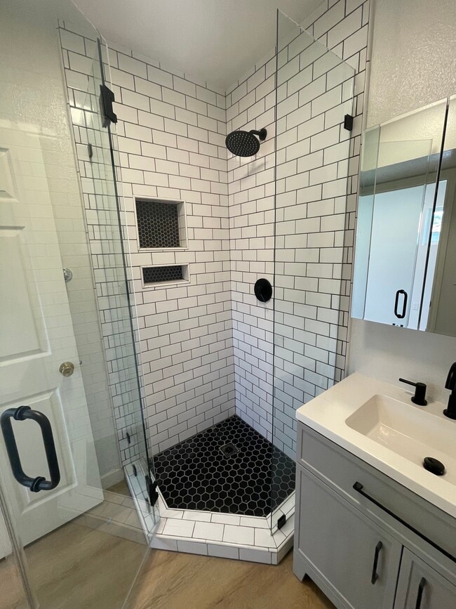 Photo - 22002 Prairie St Unit 22000