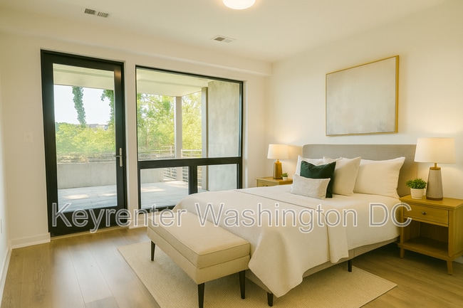 Photo - 1460 Belmont St NW Unit B04