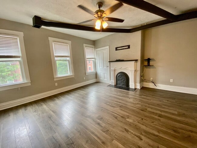 Photo - 2335 Sarah St Unit 2