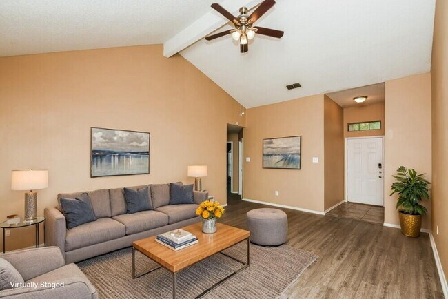 Photo - 829 Minuteman Dr
