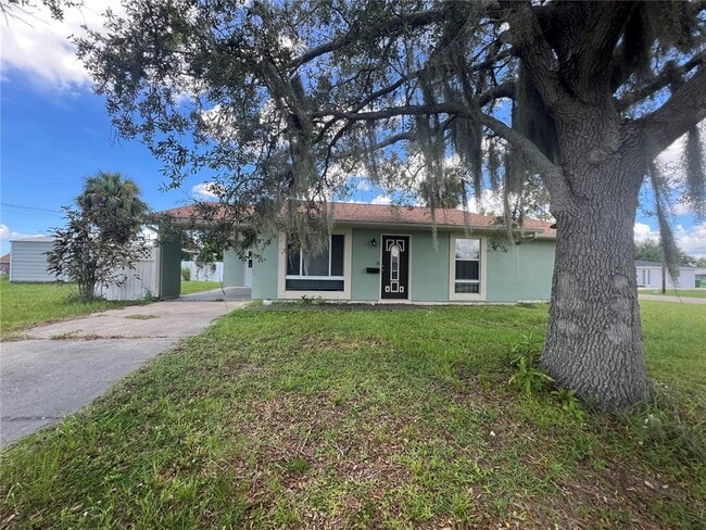 Building Photo - 1635 Inverness St Rental