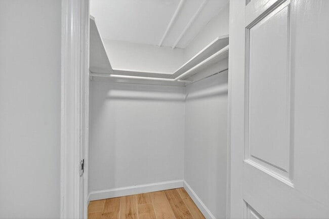 Photo - 1363 28th St NW Unidad 3