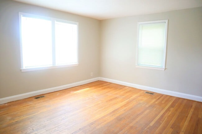 Photo - TOWNHOUSE AVAILABLE FOR RENT IN THE BEAUTIFUL BELEVDERE SQUARE NEIGHBORHOOD!!!!