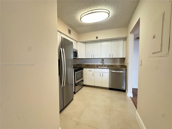 Photo - 3300 NE 191st St Unit 709