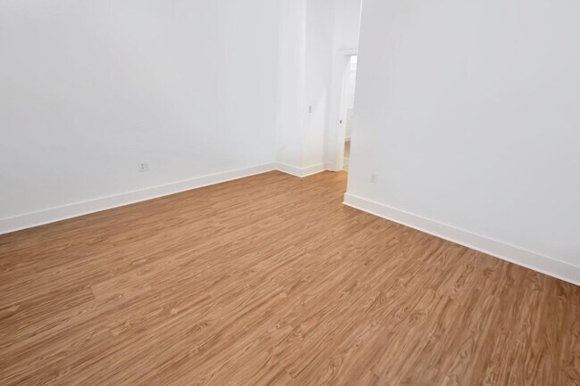 Photo - 101 S Tryon St