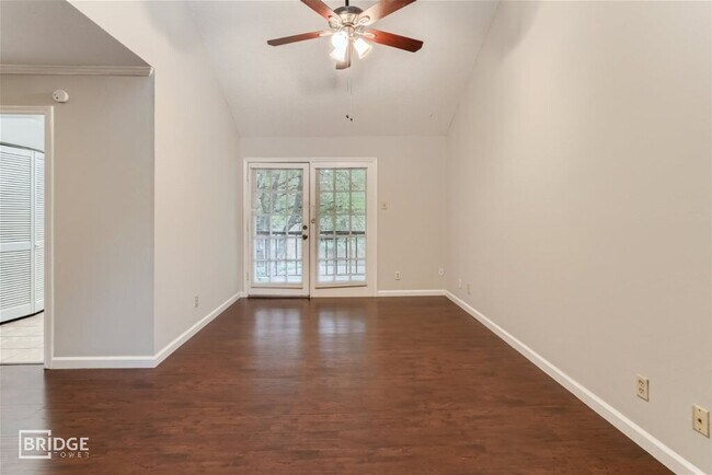 Photo - 16301 Ledgemont Ln