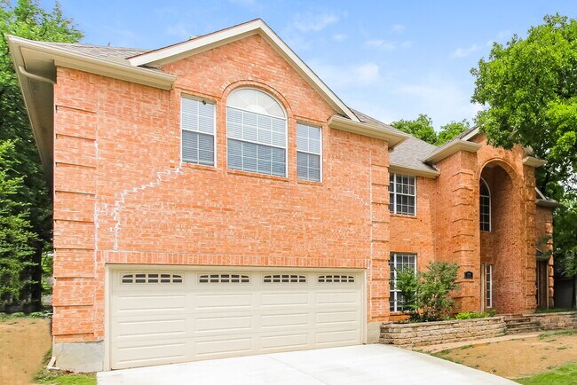 Photo - 1804 Sandalwood Ln