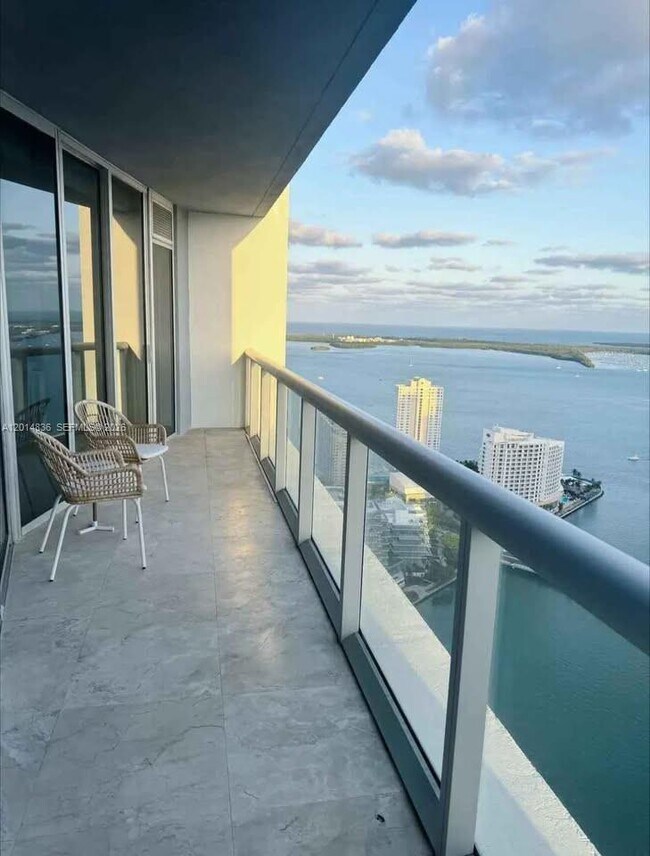 Photo - 495 Brickell Ave Unidad 4809
