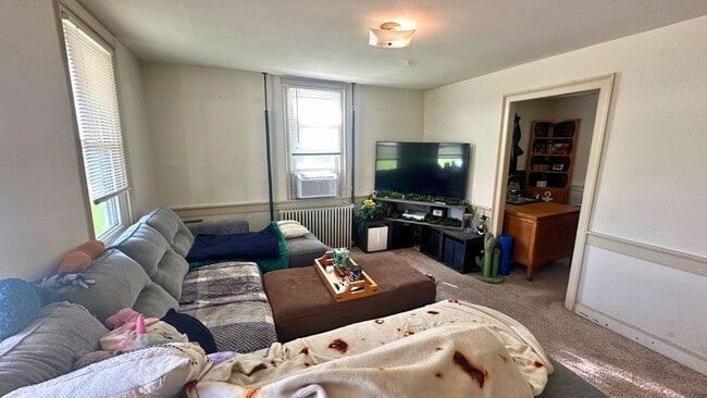 Photo - 1404 E Newport Rd