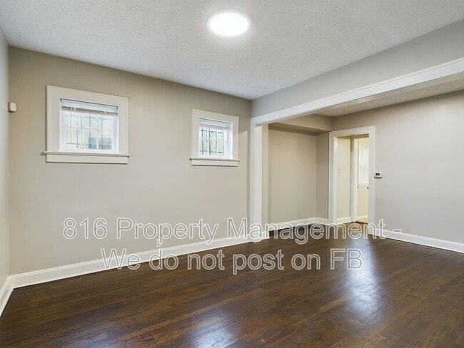 Photo - 3032 Elmwood Ave