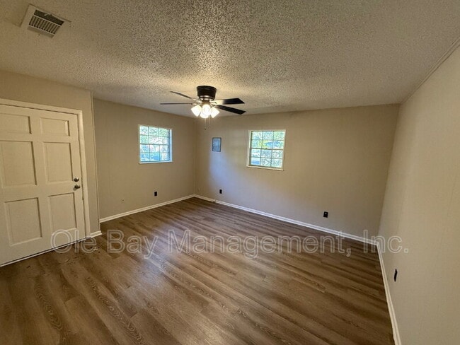 Photo - 1803 Runnels Rd