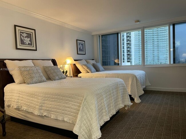 Photo - 19201 Collins Ave Unit 640