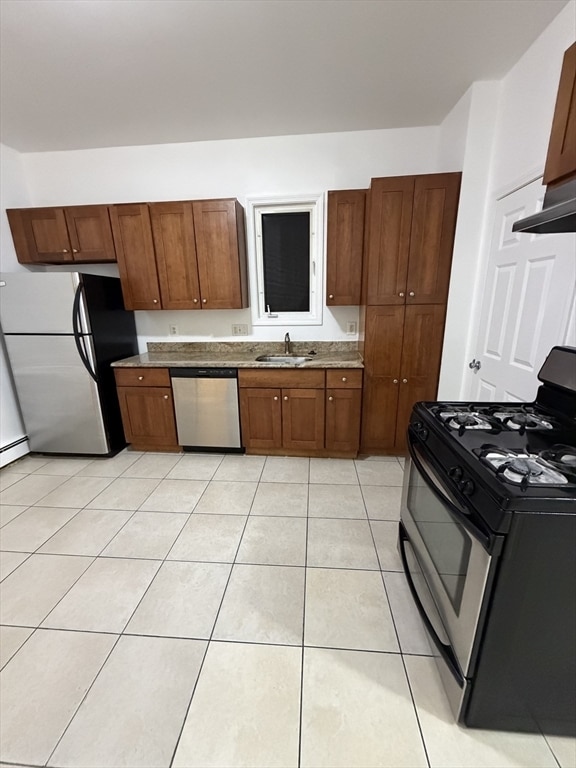 Building Photo - 522 Saratoga St Unit 2