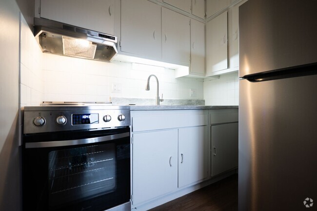 Building Photo - 733-743-743 E Wilbeth Rd Unit 737 Rental