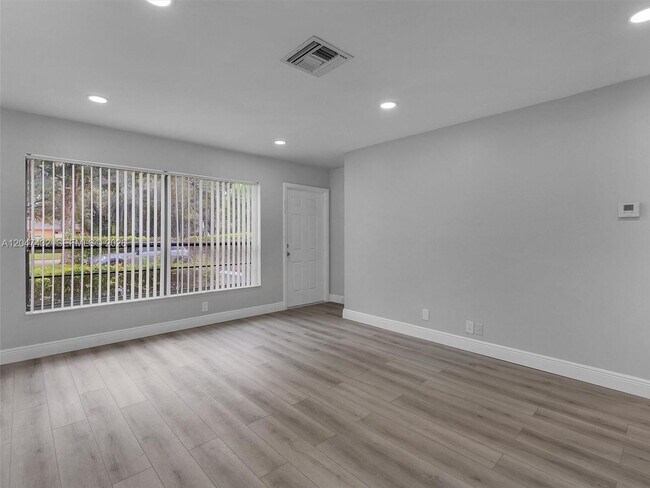 Photo - 10373 NW 35th St Unit 10373