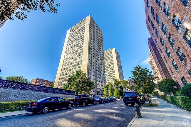 Building Photo - 102-30 66th Rd Unit 19H Rental