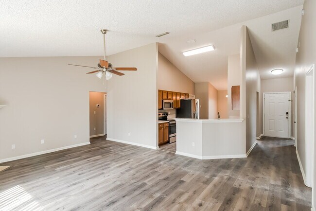 Photo - 596 Artesian Ln