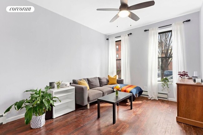 Building Photo - 535 Kosciuszko St Rental