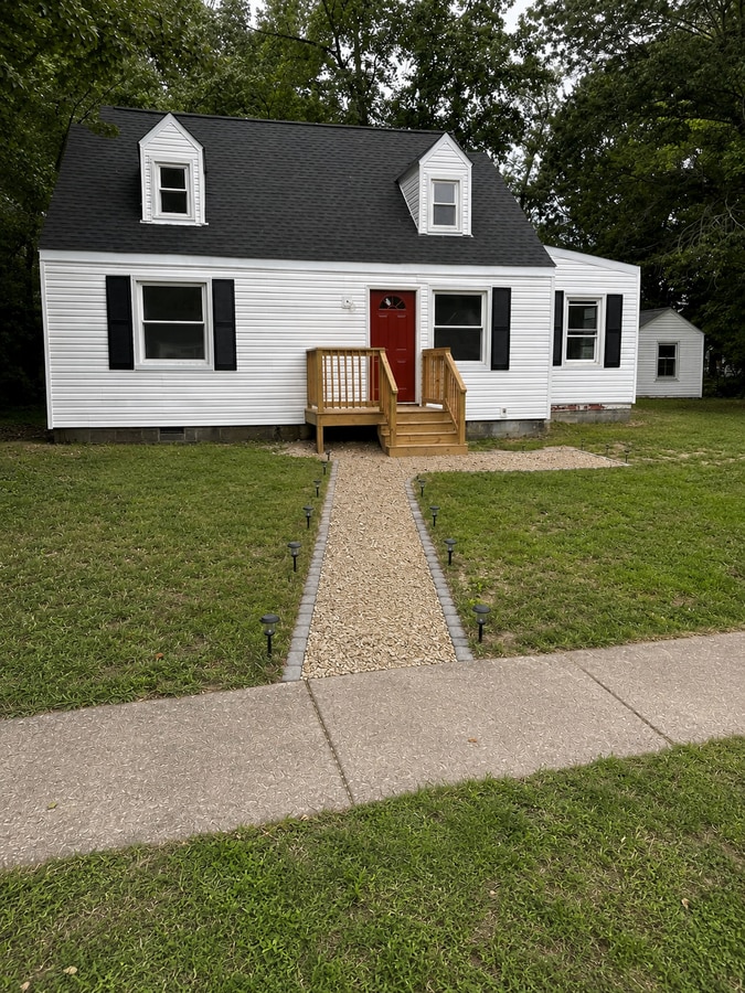 Photo - 103 N Chatham Dr
