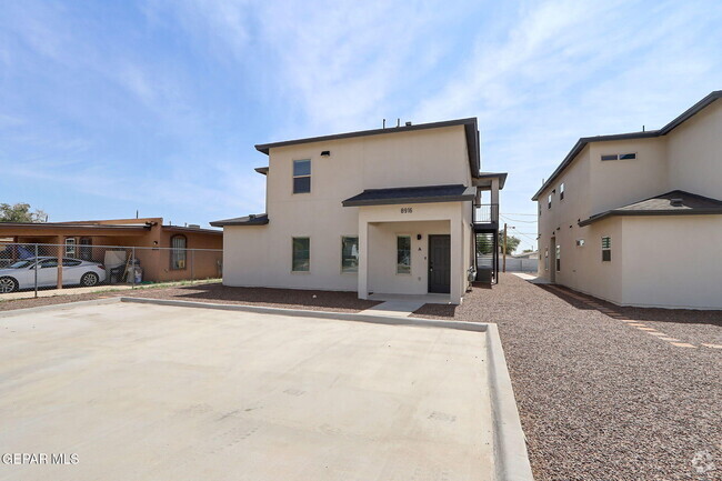 Building Photo - 8916 Norton St Unit B Rental