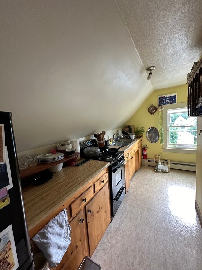 Photo - 21 Orchard Ter Unit C