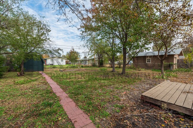 Photo - 2404 W 29th St S