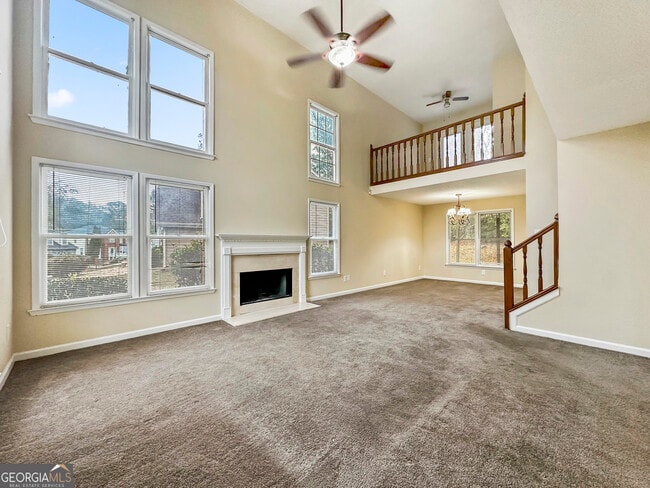 Photo - 1577 Linksview Way