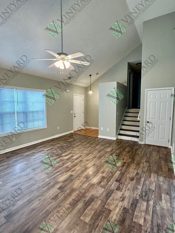 Photo - 19 Oak Grove Ln NW