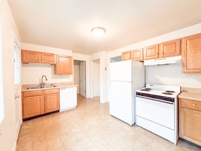 Photo - Perfect 1BR 1BA Home in Holladay! Unidad 1