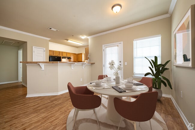 3BR, 2BA Dining