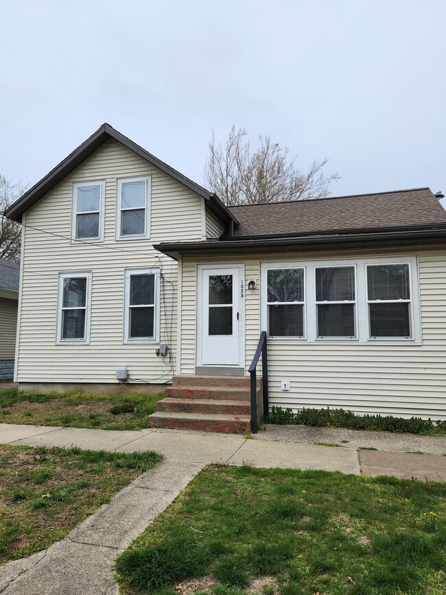 Photo - 1025 Morrison Ave House