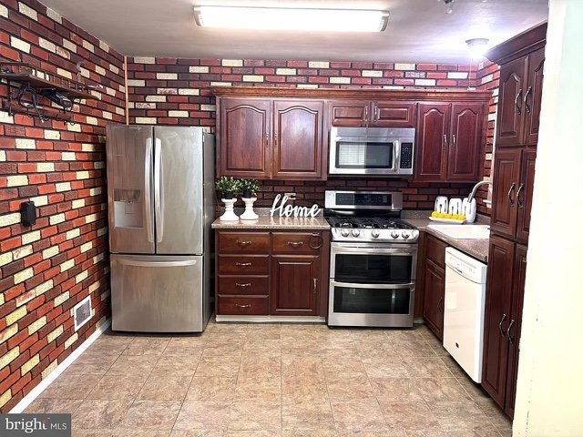 Building Photo - 5405 Jellison St