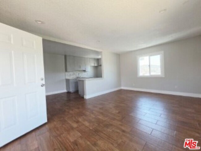 9949 Pinewood Ave Unit 1