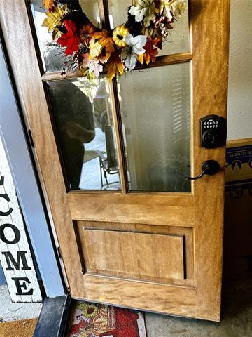 Photo - 114 W Walker St