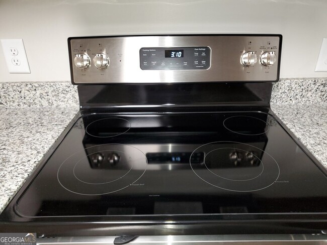 Photo - 811 Woodrow Ave