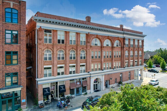 Photo - Empire Building