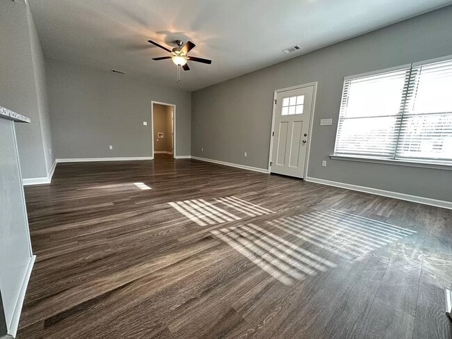 142 Anna Ln